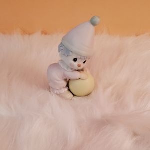 PRECIOUS MOMENTS FIGURINE